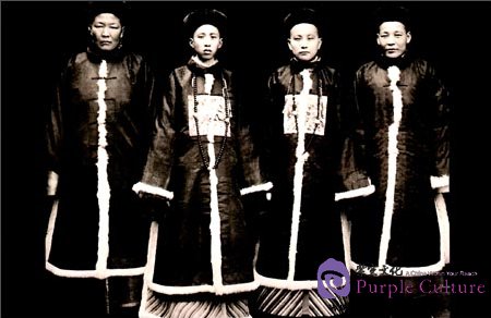 Sample pages of Images of the Late Dynasty through Western Camera: Eunuchs and Imperial Maids (ISBN:880047167, 880047167)