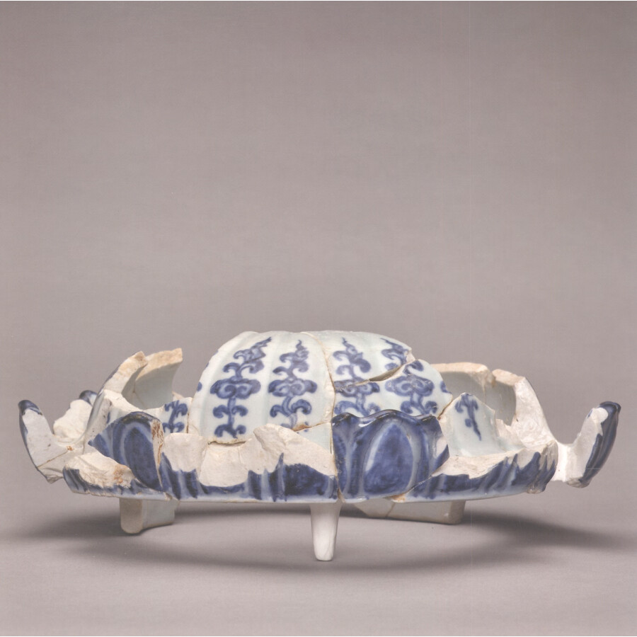 Sample pages of New Perspectives on the Imperial Kilns: A Comparison Between Porcelains from the Imperial Kiln of the Ming Dynasty in Jingdezhen and Porcelains in the Imperial Collection of the Palace Museum (ISBN:9787513414487)